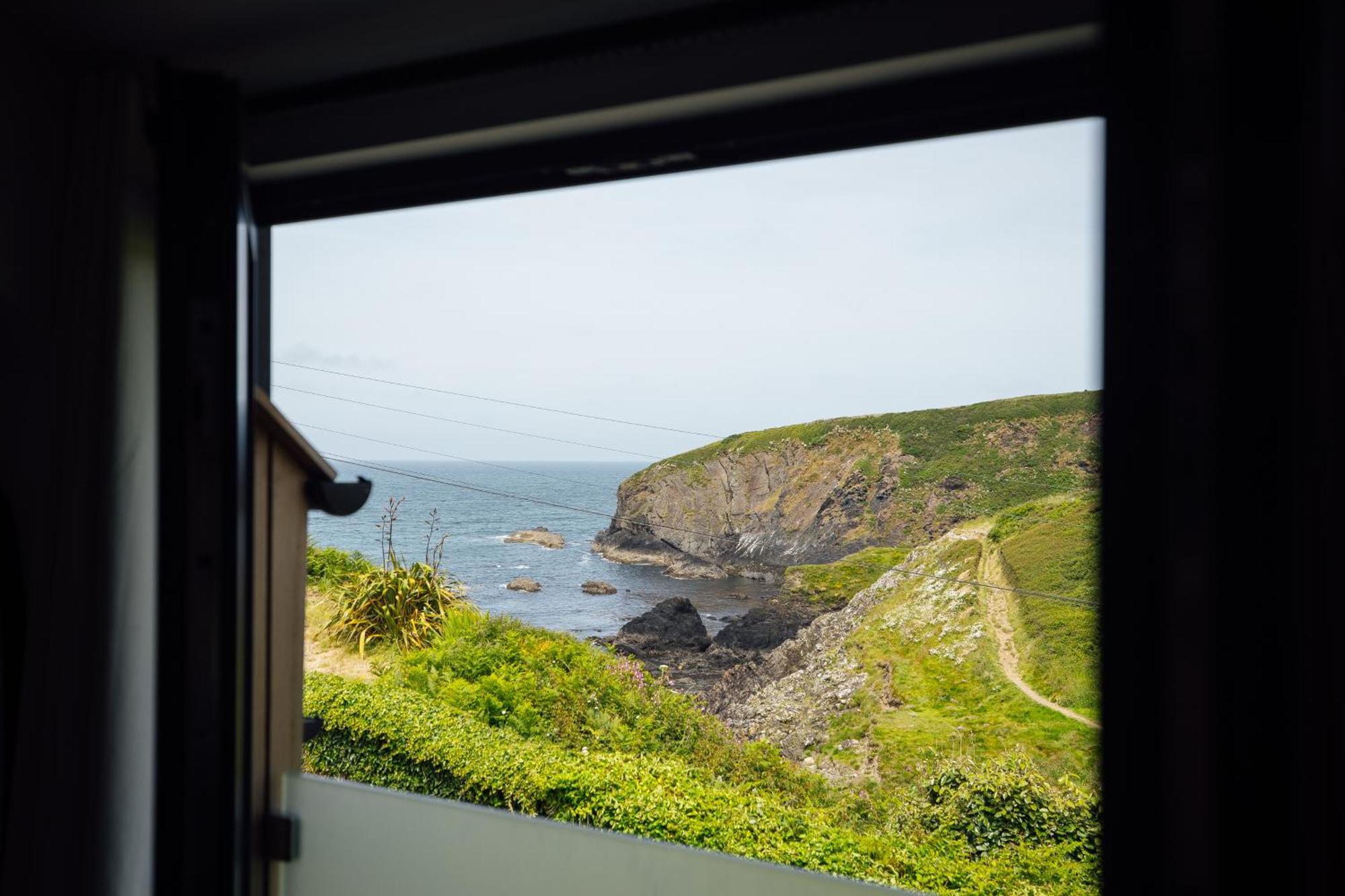 Cliff-Top Cottage On Coast Path W/Panoramic Views Trevine Exteriér fotografie