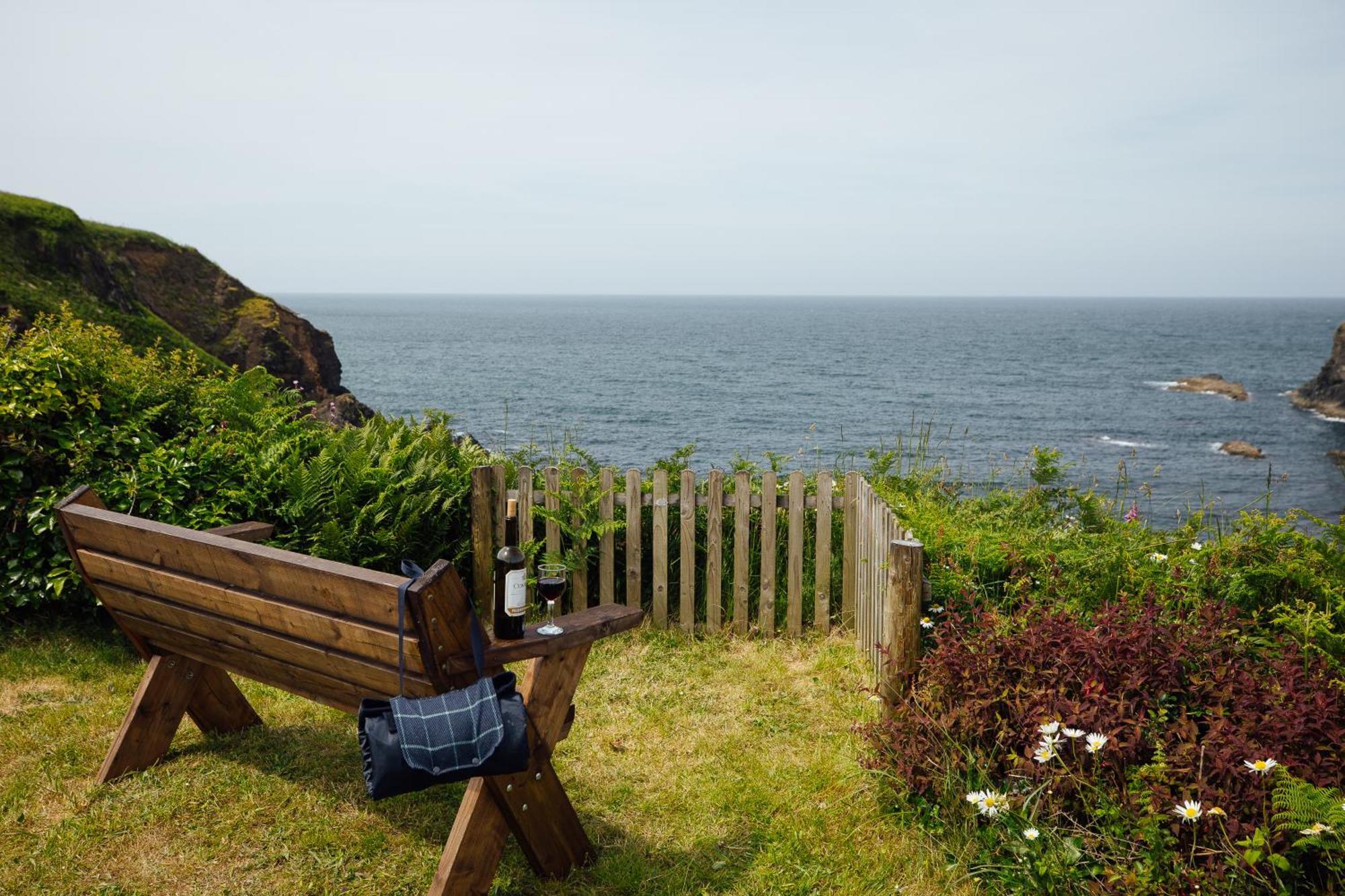 Cliff-Top Cottage On Coast Path W/Panoramic Views Trevine Exteriér fotografie