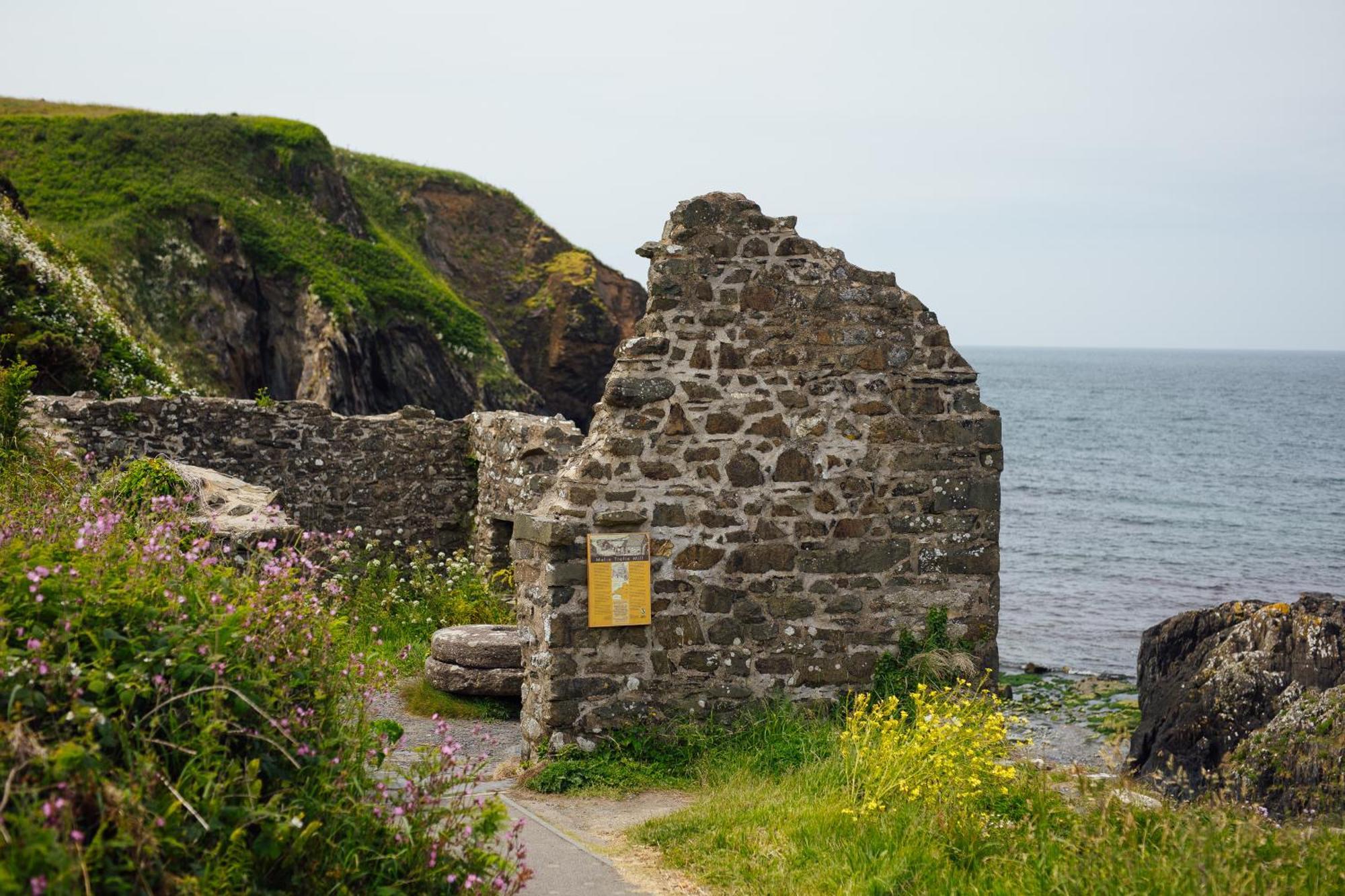 Cliff-Top Cottage On Coast Path W/Panoramic Views Trevine Exteriér fotografie